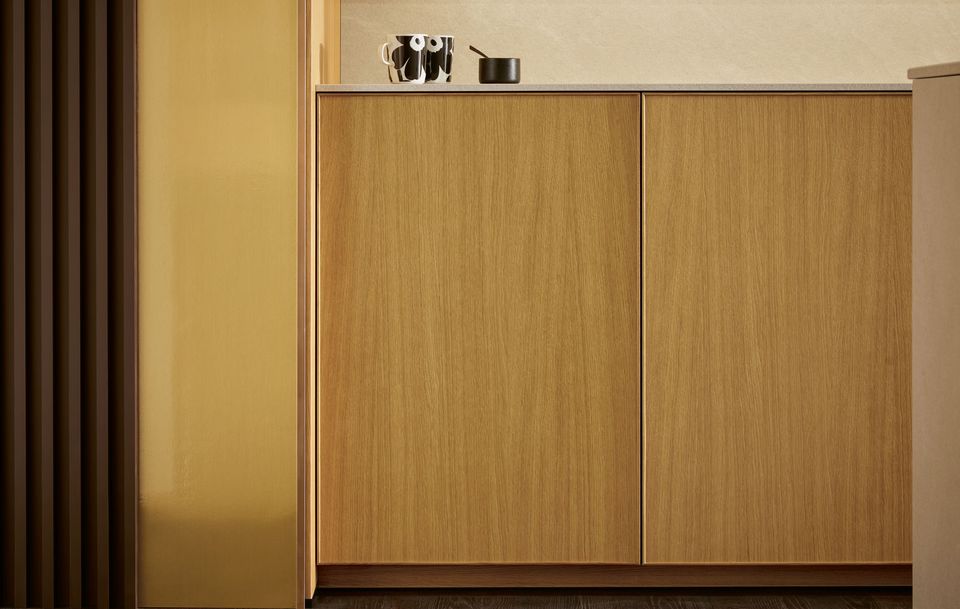 nx660 Schränke mit Holzoptik